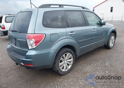 2011 Subaru Forester 2.5X Premium z USA, uszkodzony, nr VIN JF2SHBDC9BH711042